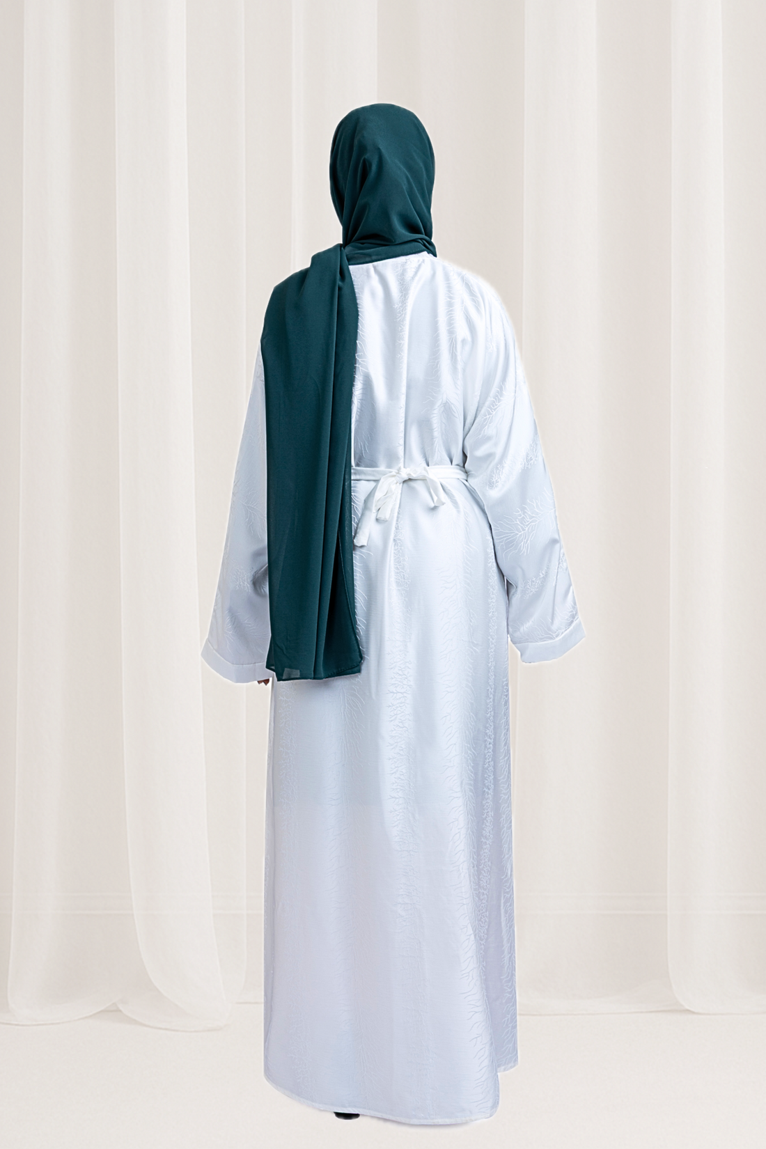 Classic White Jacquard Belted Abaya