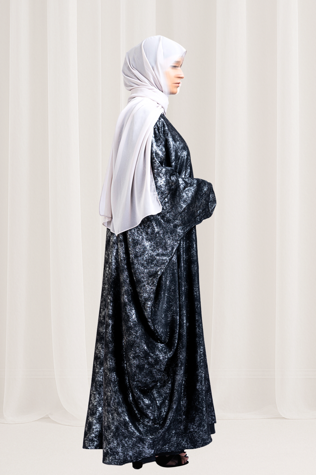 Metallic Silver Black Kaftan Abaya