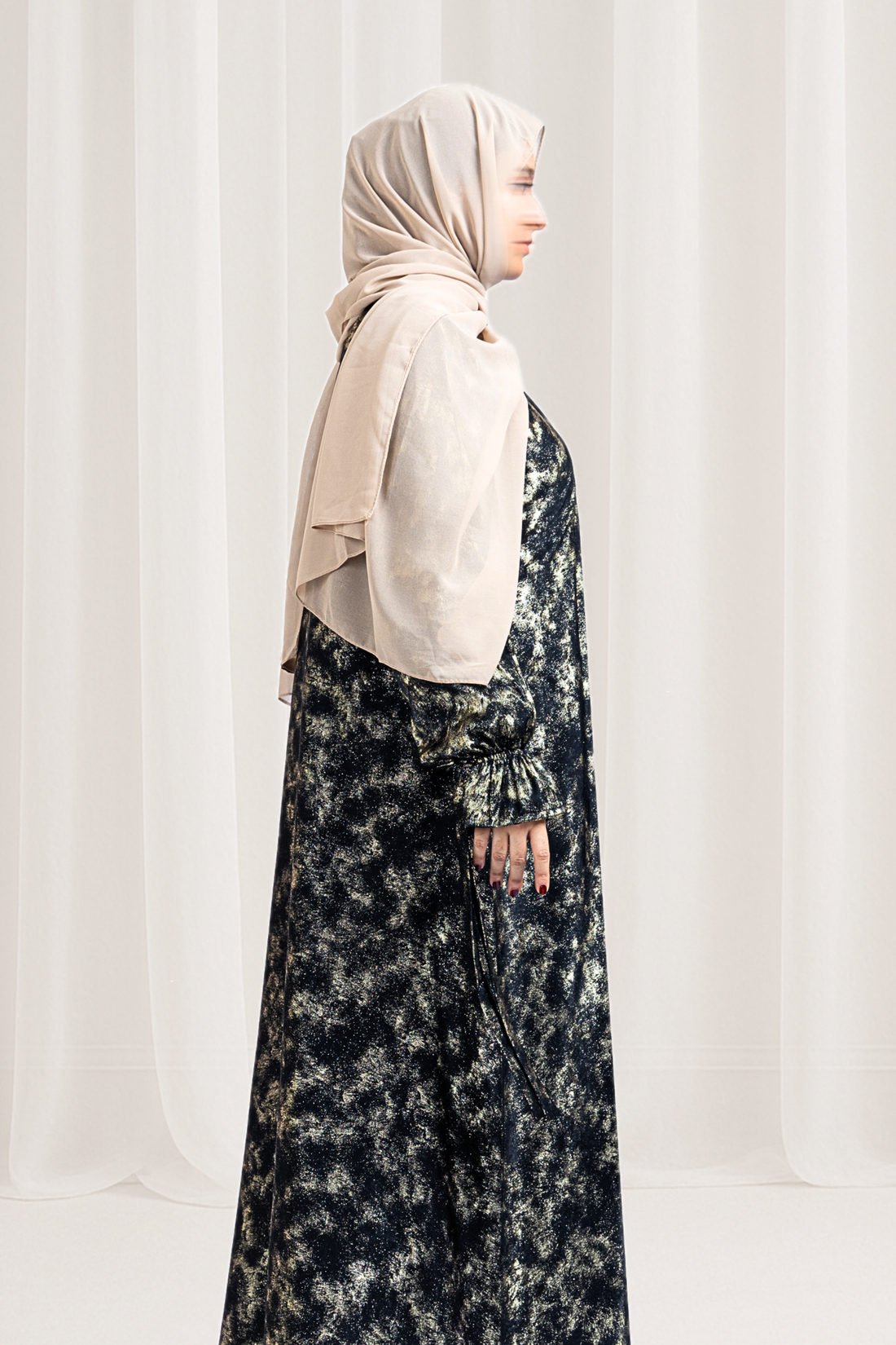 Metallic Gold Black Kaftan Abaya
