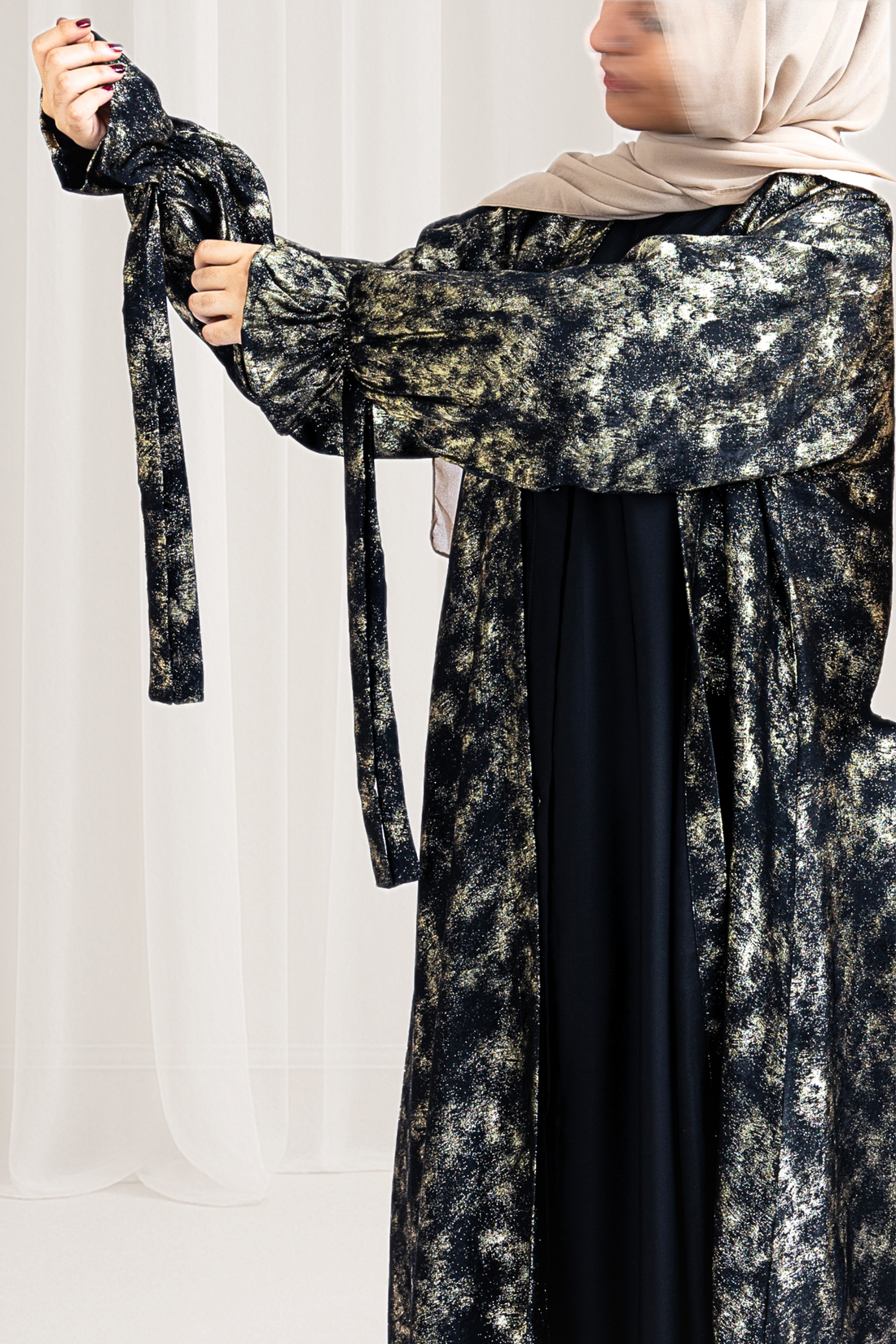 Metallic Gold Black Kaftan Abaya